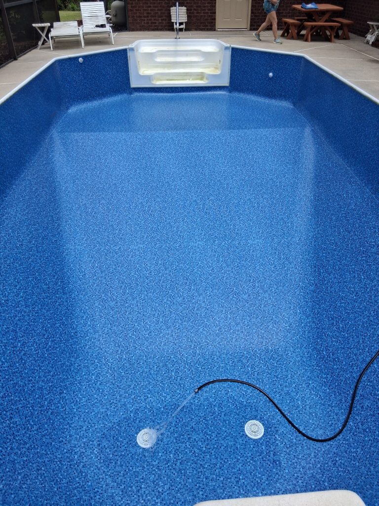 Luxurious and Spacious Pool